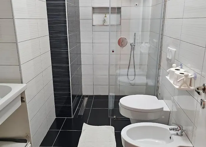 My Apartments Tirane טיראנה