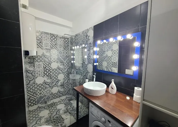 My Apartments Tirane טיראנה